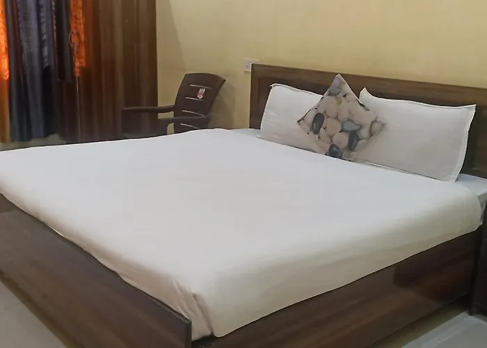 Сity center hotels Suraj